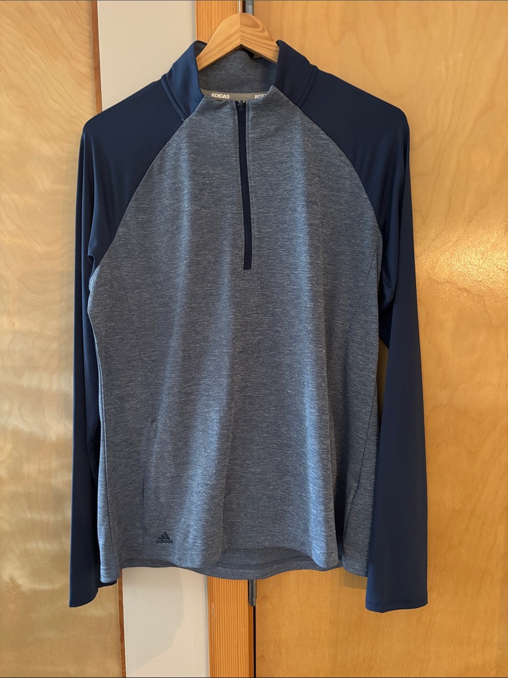 adidas women’s navy & heather navy blue Long-Sleeve Golf Sweatshirt